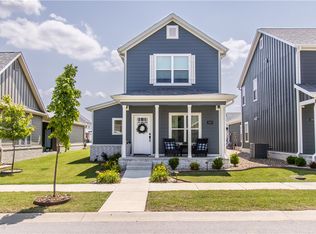 2009 SW Poppy St, Bentonville, AR 72713