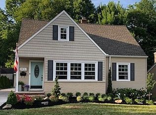 24012 Bruce Rd, Bay Village, OH 44140