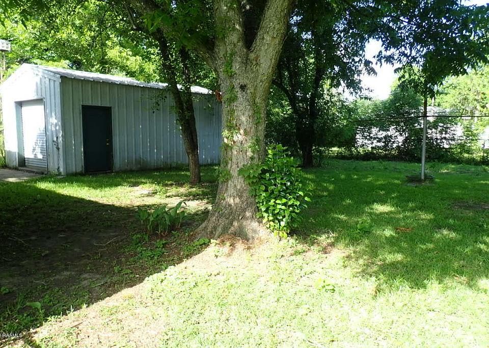 2nd image of 611 Bernadette St