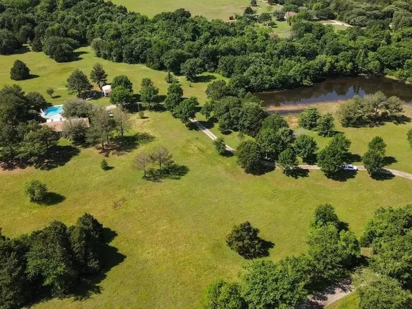 3735 Vz County Road 2128, Wills Point, TX 75169