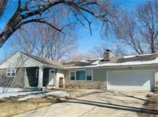 7705 Smalley Ave, Kansas City, MO 64138