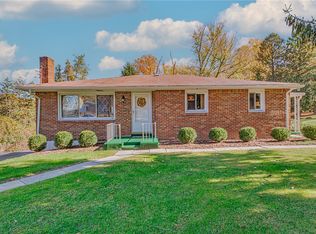 2605 Messinger Ln, White Oak, PA 15131