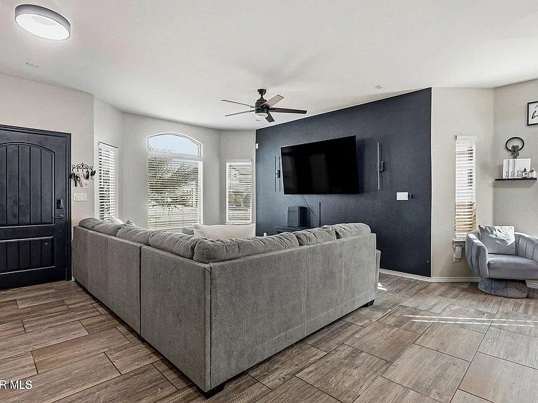 14270 Richard Wiles Ave — Photo 18