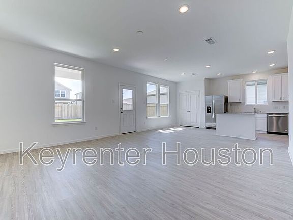 3rd image of 21534 Sienna Meadow Ln