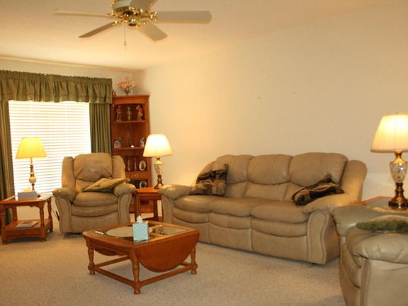 5th image of 4883 NW 31st St