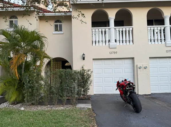 13759 SW 160th St #24, Miami, FL 33177