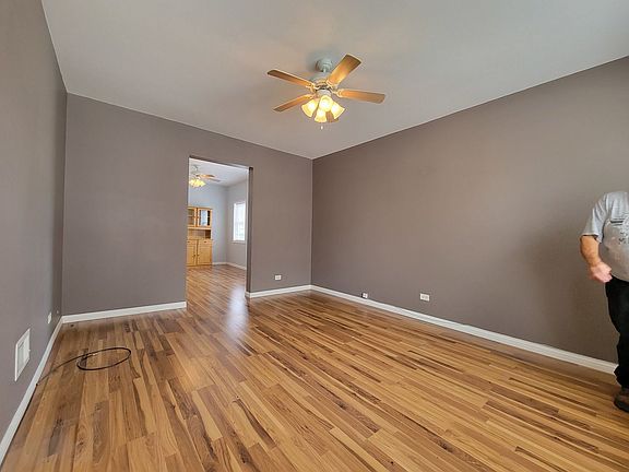 3rd image of 2505 N Clybourn Ave #1