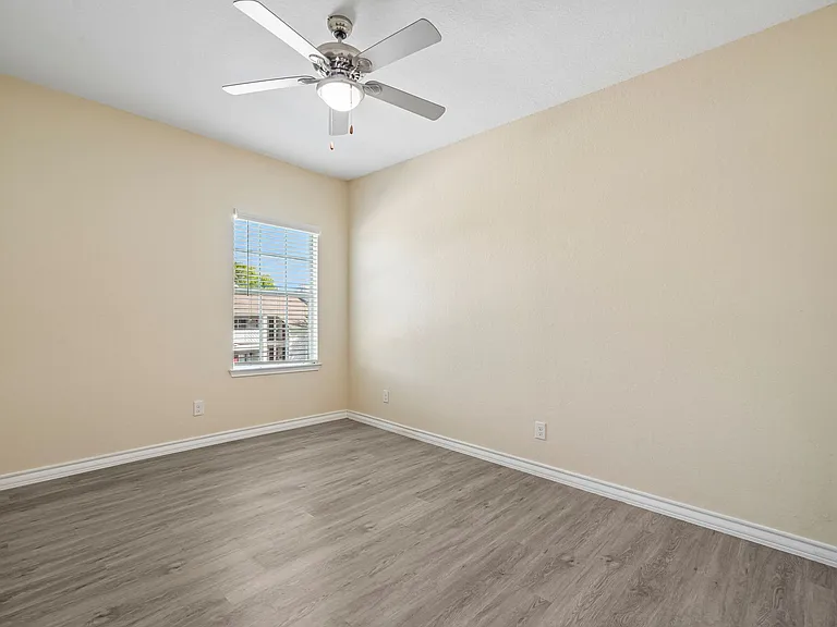 La Marquesa Apartments — Photo 39
