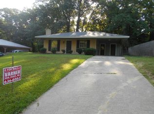411 Pleasant Valley Dr, Vicksburg, MS 39180