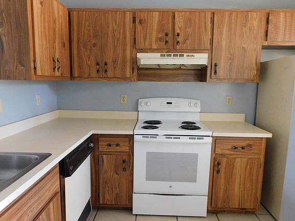 2nd image of 3647 NE 20th Pl #3647