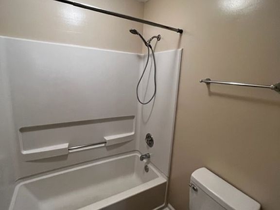 5th image of 3250 Melba Dr