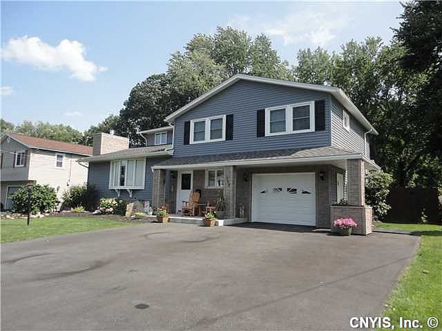 1st image of 205 Jewell Dr