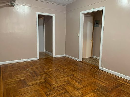 3rd image of 3820 Waldo Ave #1A