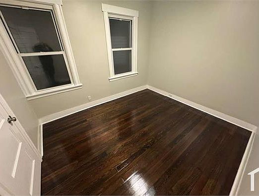 5th image of 78 N 19th St APT 2