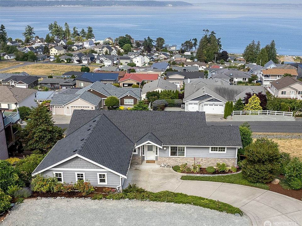 1st image of 243 Arbor Terrace