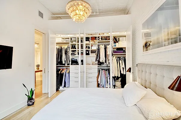 Sold by Halstead Real Estate | media 26