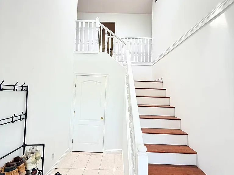 82XX 167a St #UPPER — Photo 12