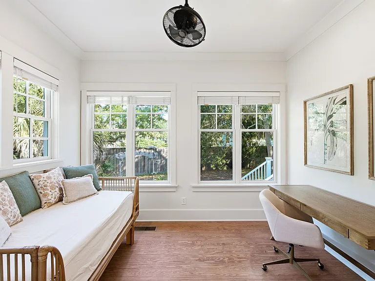 2424 Middle St — Photo 21