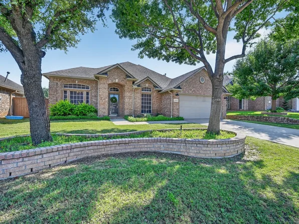 2312 Regina Dr, Corinth, TX 76210