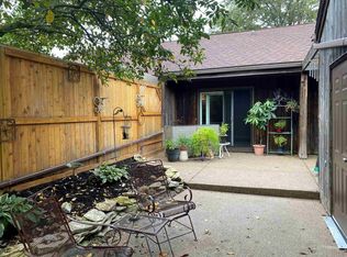 9488 S Pointe Lasalles Dr, Bloomington, IN 47401