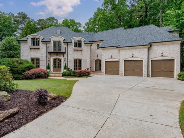 212 Shadowlawn Rd SE, Marietta, GA 30067