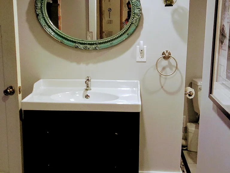 733 N 92nd St — Photo 31