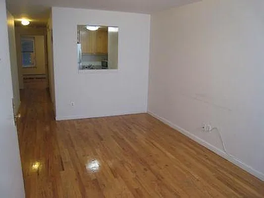 Rented by R New York | media 23