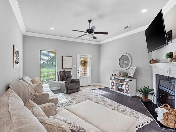 3rd image of 2113 Orleans Run Dr