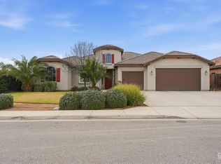 7327 Bucking Bronco Ct, Bakersfield, CA 93311