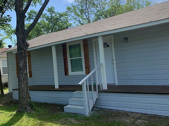 2nd image of 321 Wilton Dr