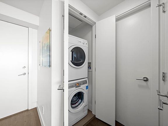 2nd image of 5233 Gilbert Rd #1007