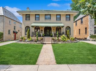 1131 N East Ave, Oak Park, IL 60302
