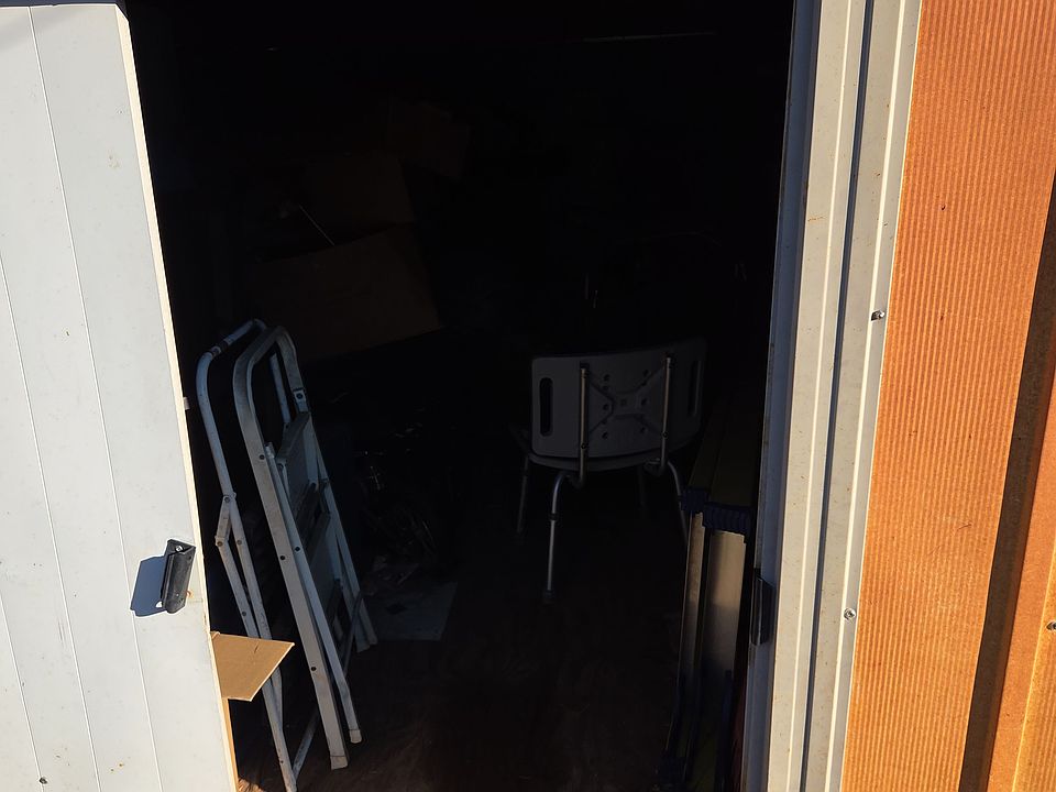 1st image of 10 Hillcrest Dr