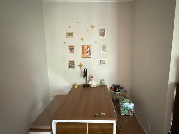 13 Keswick St #8B, Boston, MA 02215