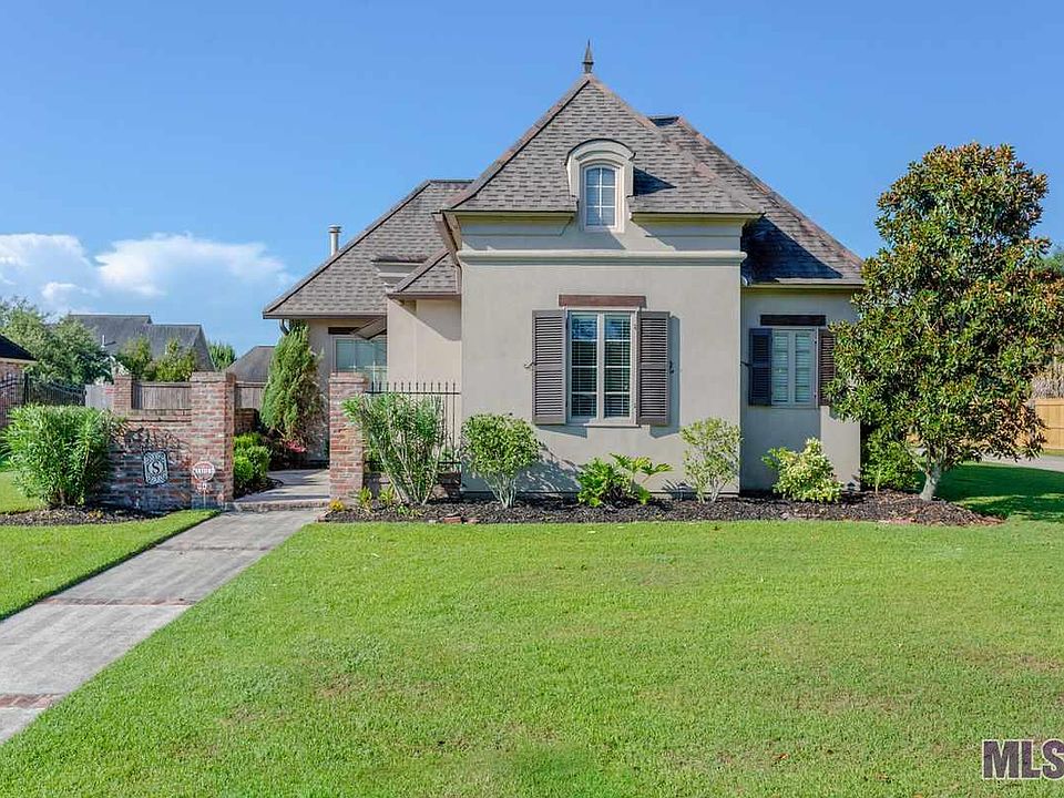 1st image of 803 Water Oak Dr
