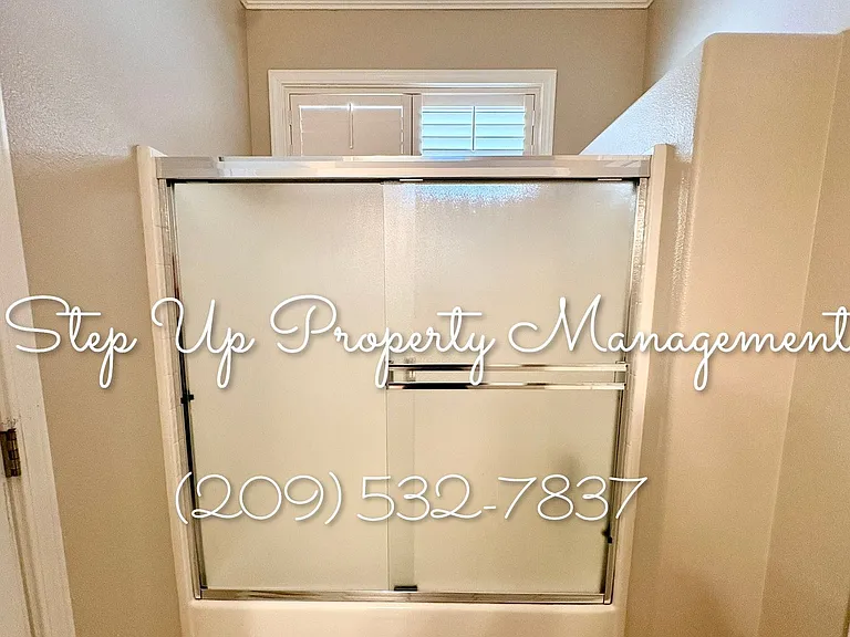 342 Duchess Dr — Photo 12