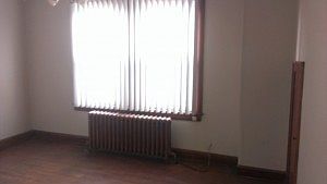 3rd image of 744 N Sawyer Ave