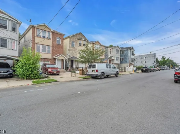 737 S 11Th St, Newark City, NJ 07103