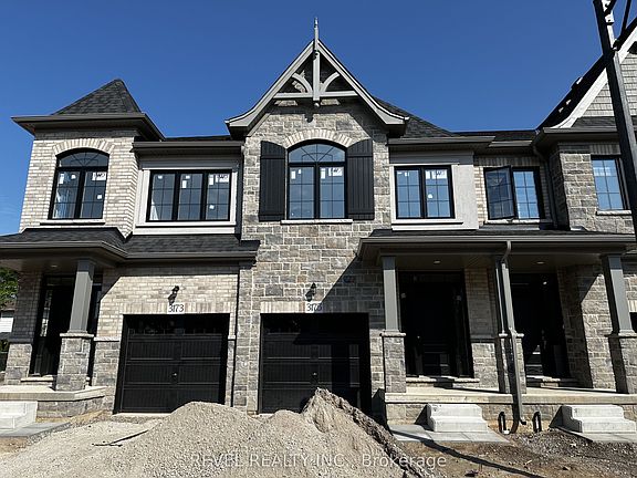 2nd image of 3175 Maplehill Dr
