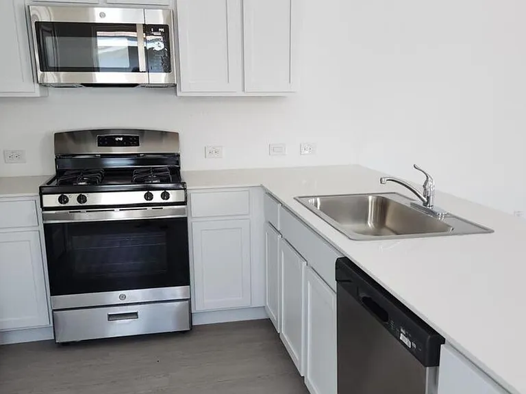 7625 Aston Peak — Photo 4