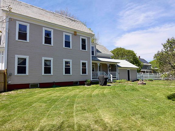 3rd image of 33 Court Street