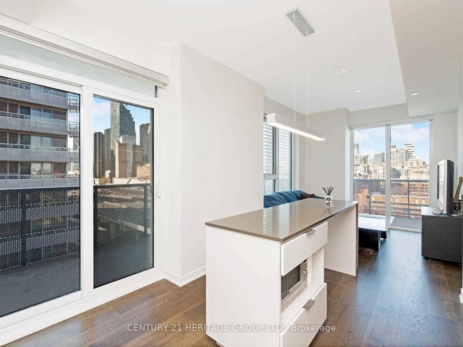 2 bed, $2,700 — Photo 4