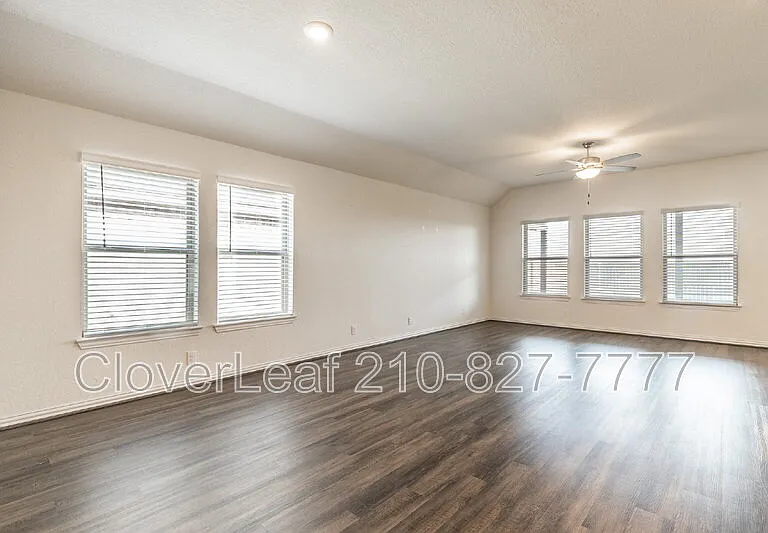 1322 Cool River Ct — Photo 7