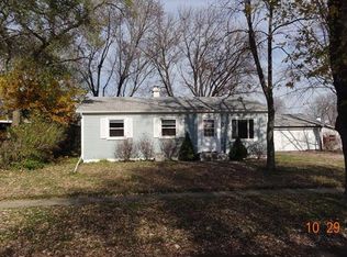 19548 W Cambridge Rd, Mundelein, IL 60060