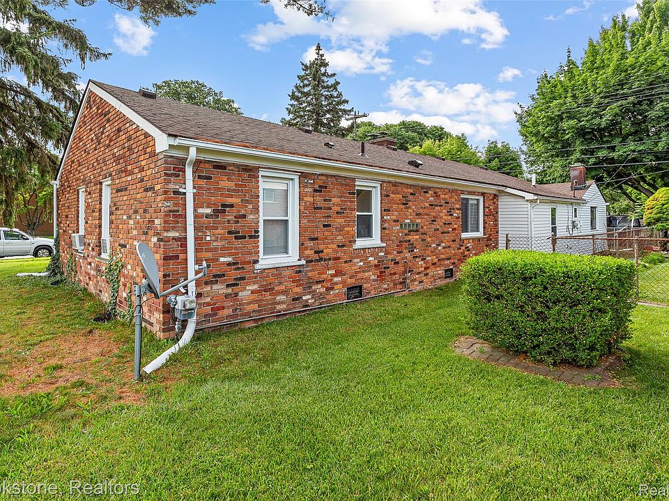 25141 Burt St, photo 25