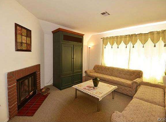 4th image of 325 N Marguerita Ave APT D