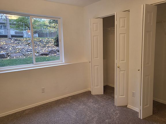 2nd image of 125B Grandview Way #B