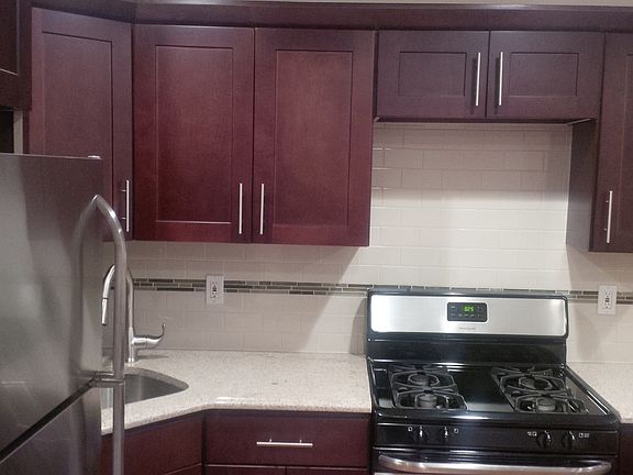 5th image of 695 Euclid Ave Fl 1