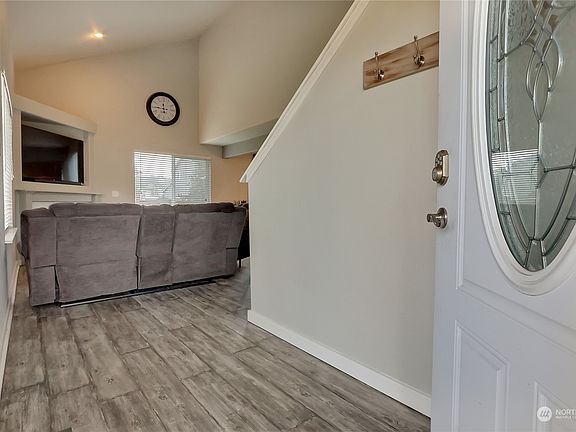 5th image of 17715 68th Avenue E
