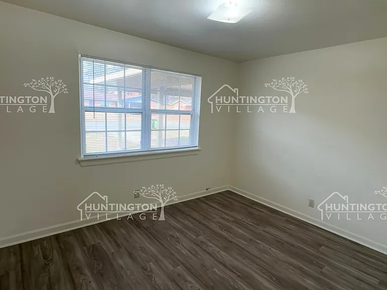 618 Kelly St — Photo 6